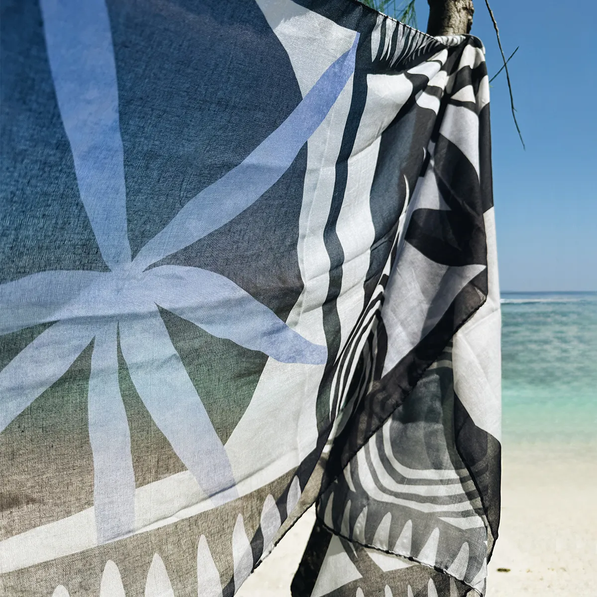 Abode Sarong (Petite)