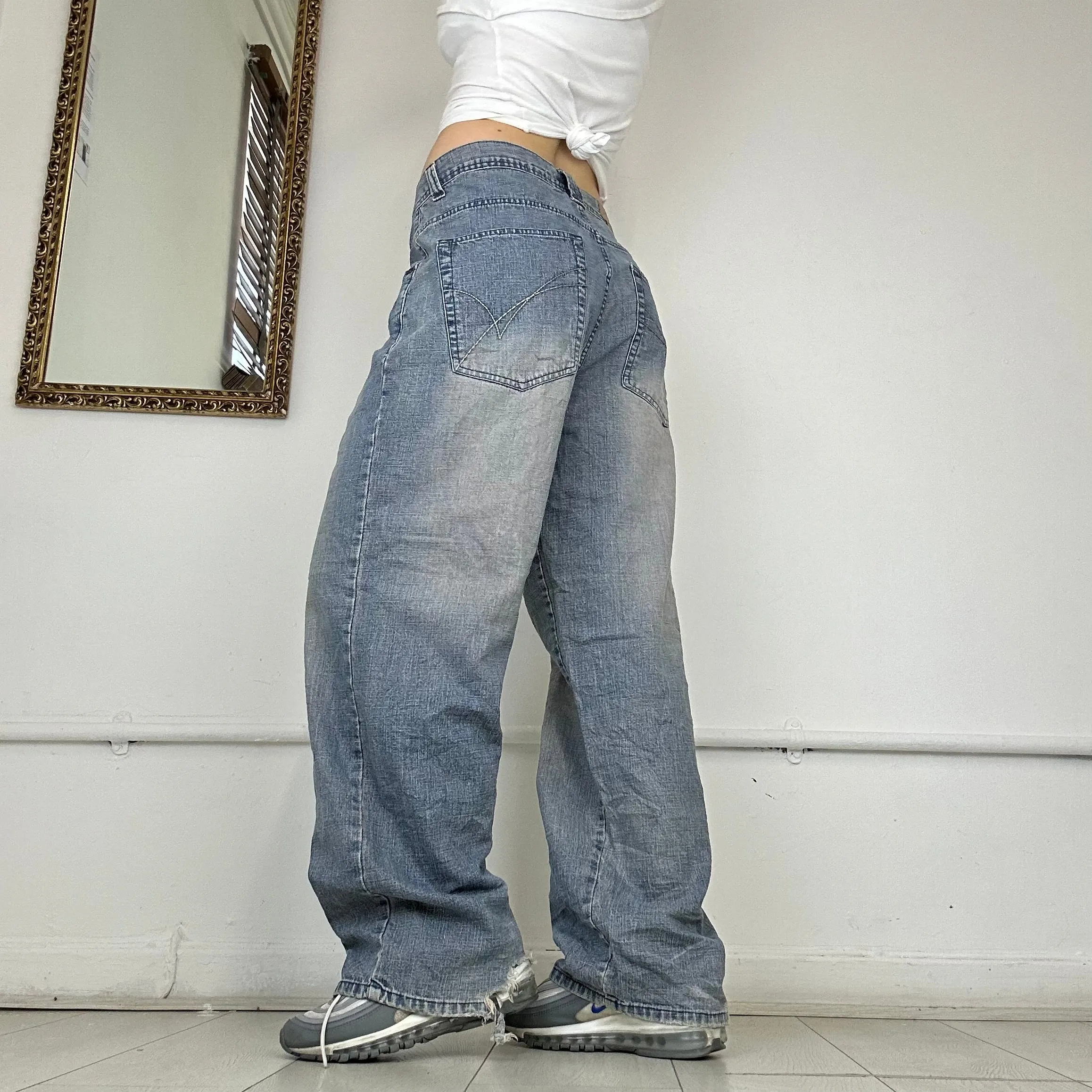 baggy wide leg light wash jeans