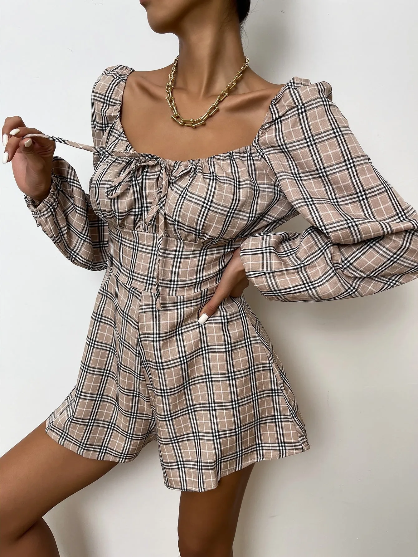 Preppy Tartan Ruched Bust Long Sleeve Scoop Neck High Waist Short Women Jumpsuit