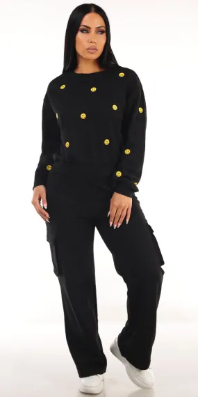 Smiley Black Cargo Pants Outfit